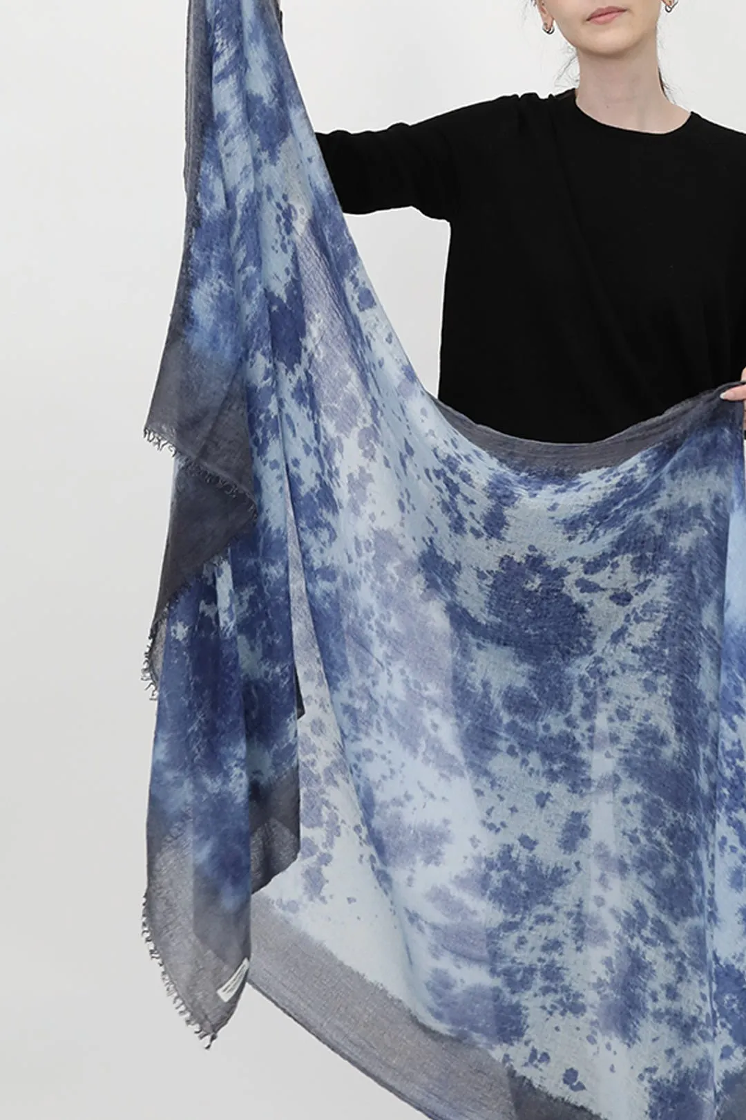 BORDERED DENIM SCARF IN HAND DYED CASHMERE