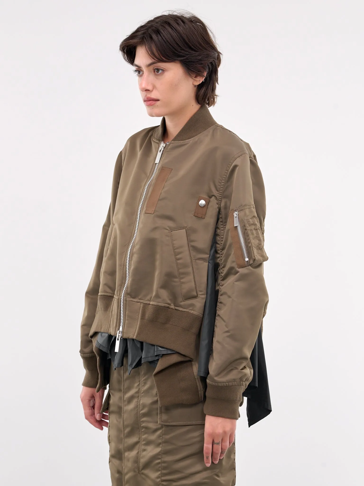 Nylon Twill Blouson (24-07517-651-BEIGE)