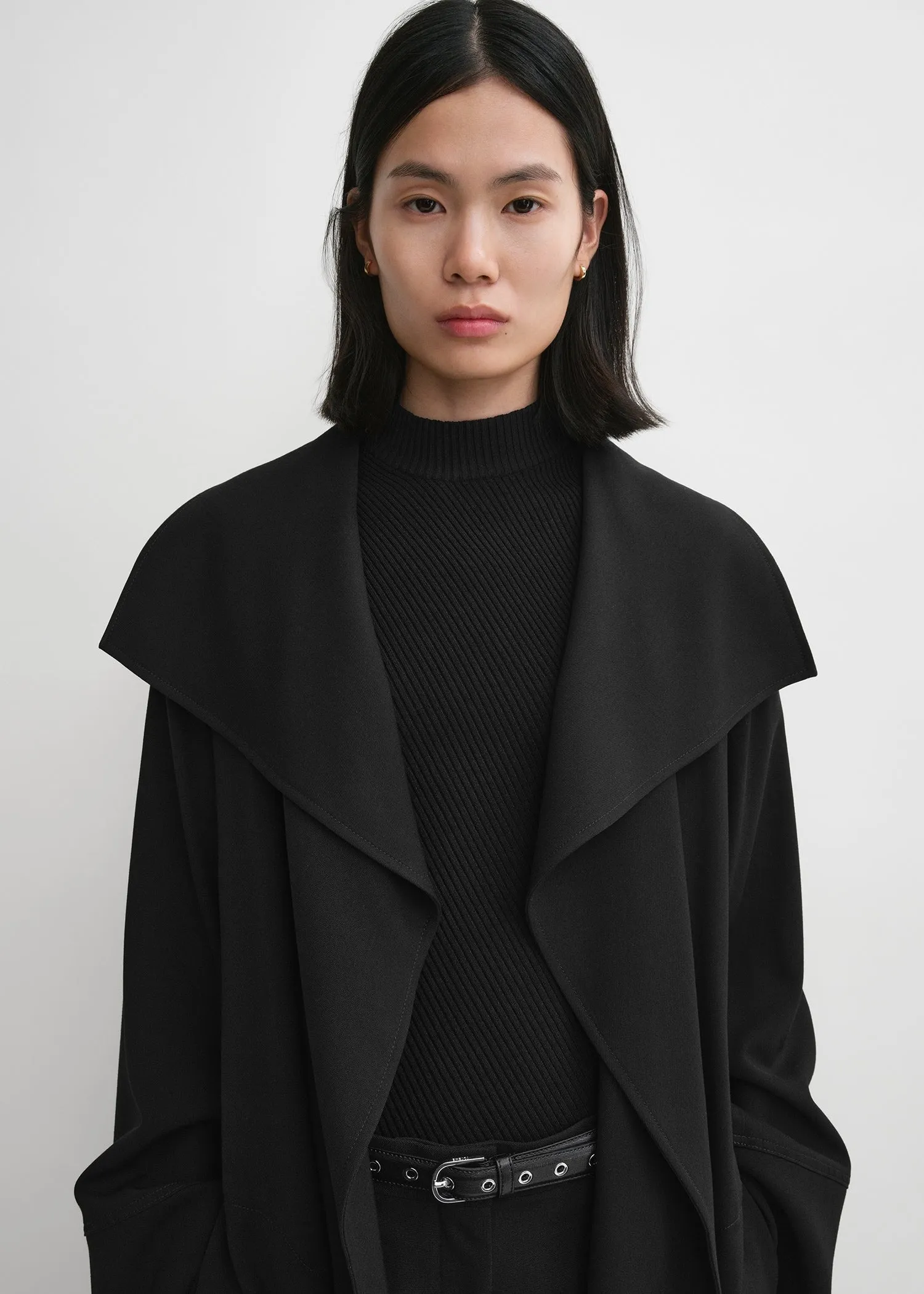 Signature twill coat black