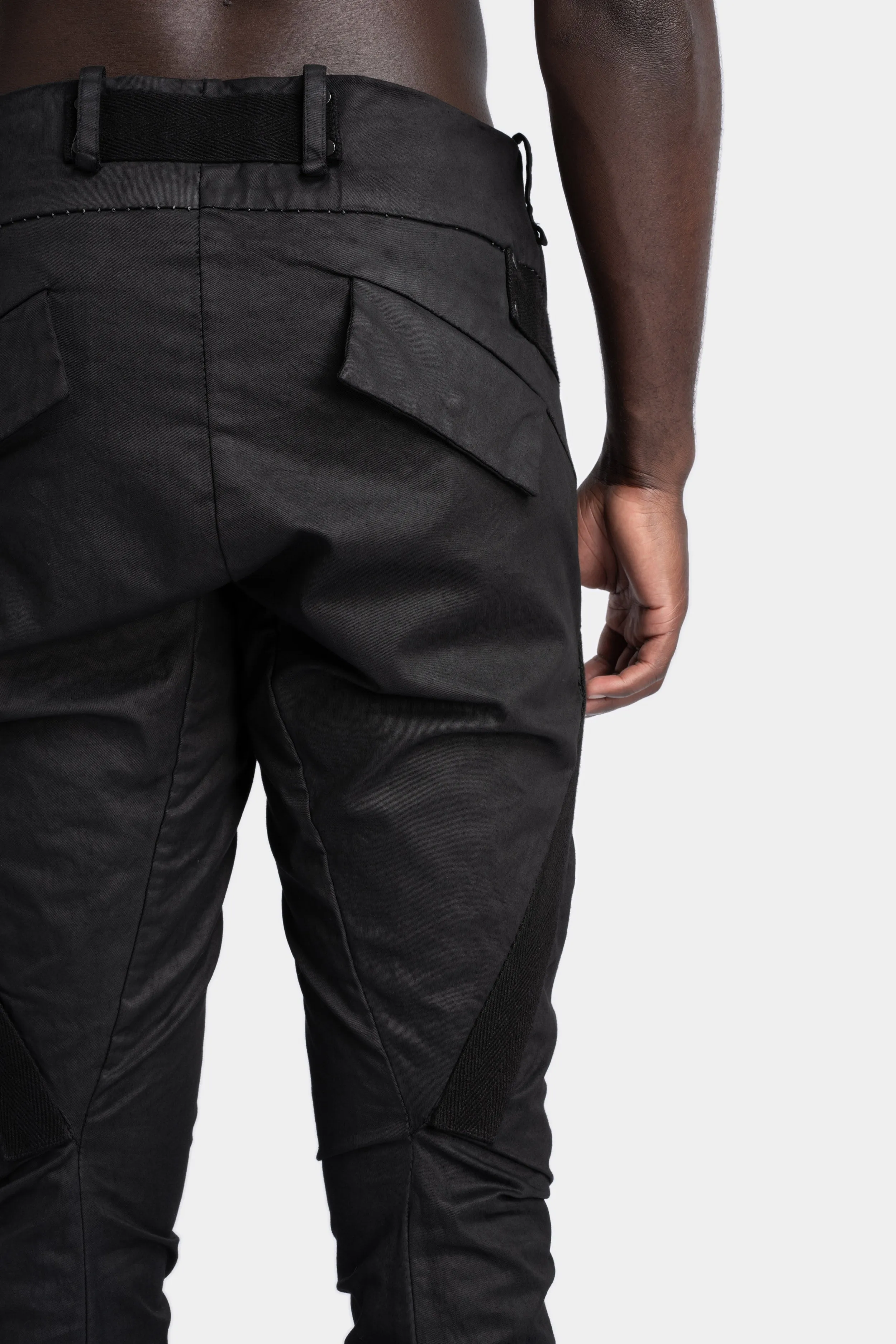 Twisted legs scar-stitch cargo pants