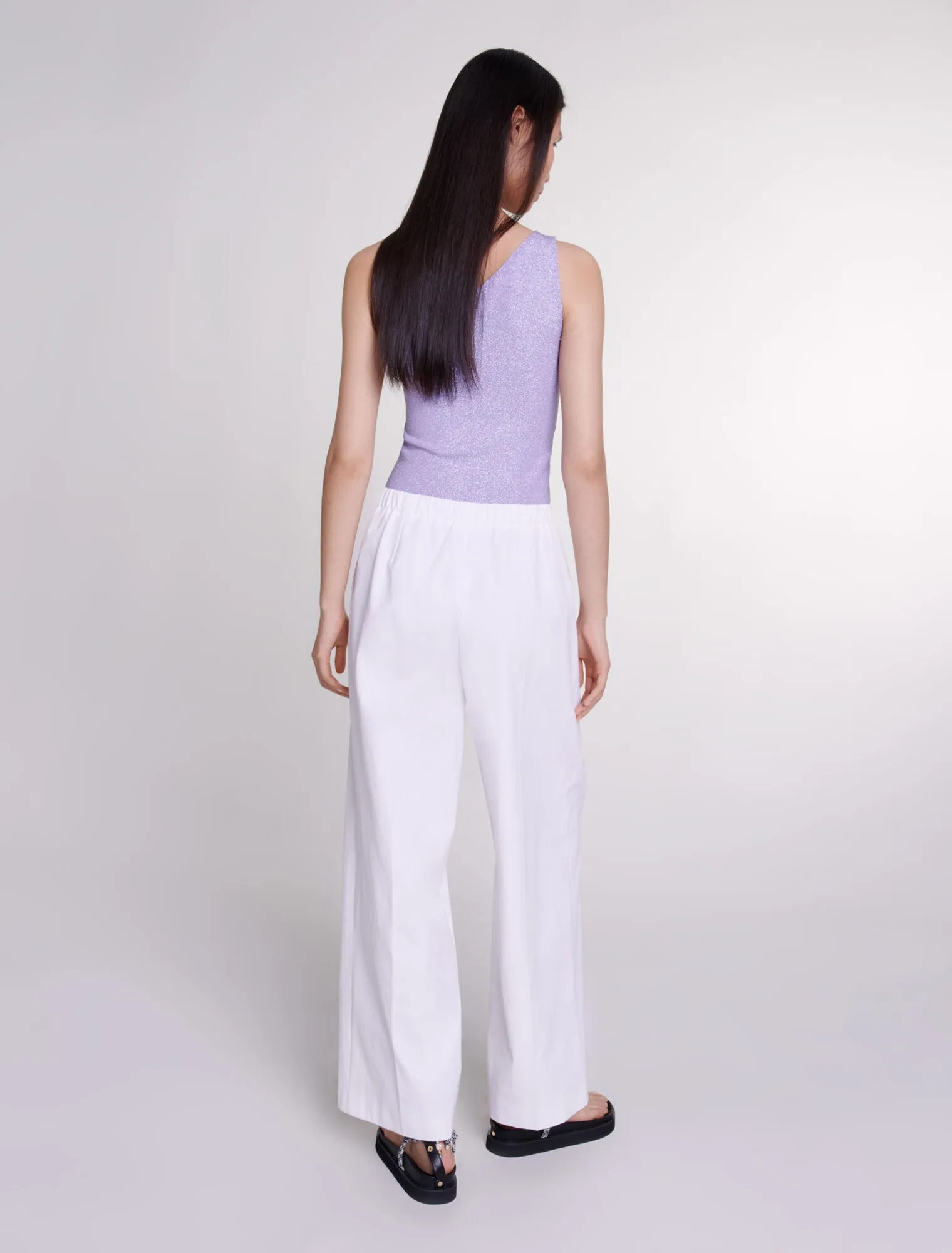 Wide-leg trousers